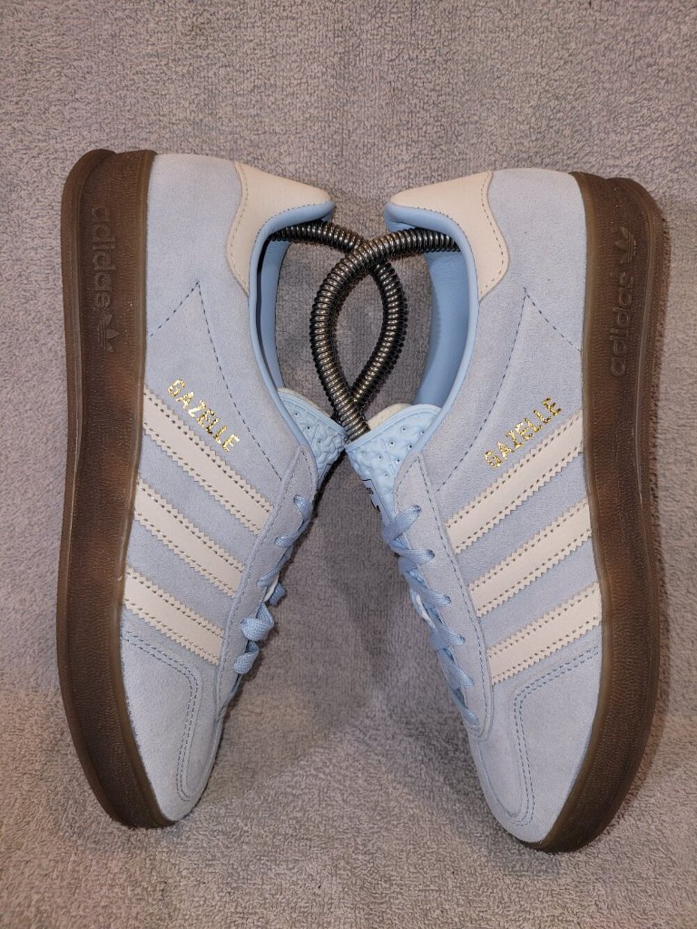 Adidas Gazelle Women's Size 7 Sky Blue White Tan Gum Sneakers JI2717 (#2471) - Picture 6 of 16
